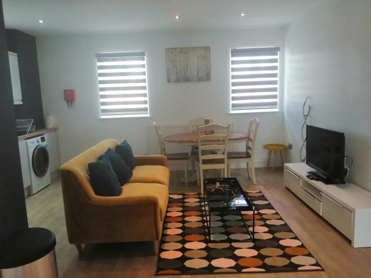 Apartment No 8 - Stay In Style In The Heart Of The Cathedral City. Truro Dış mekan fotoğraf