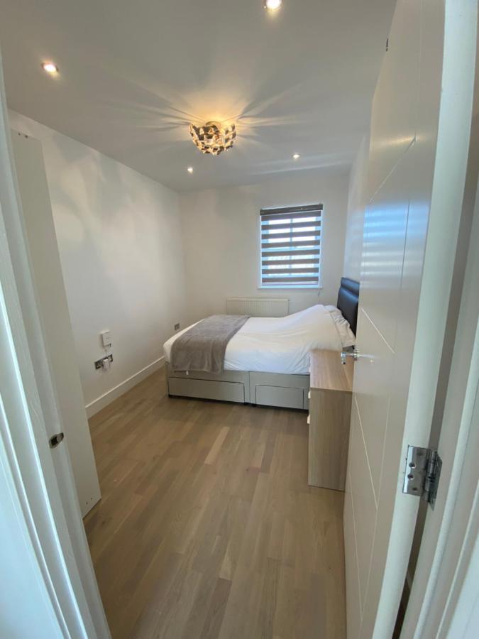 Apartment No 8 - Stay In Style In The Heart Of The Cathedral City. Truro Dış mekan fotoğraf
