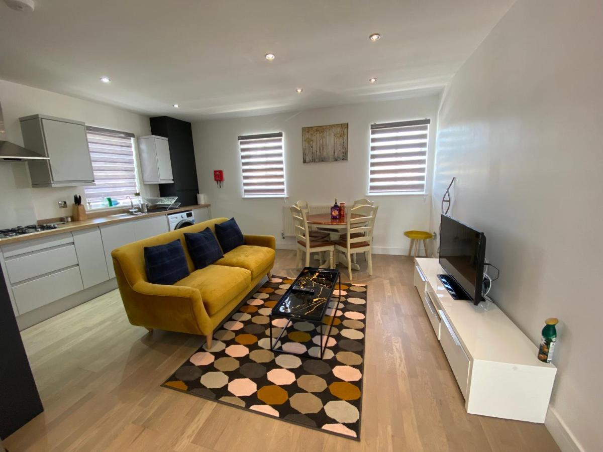 Apartment No 8 - Stay In Style In The Heart Of The Cathedral City. Truro Dış mekan fotoğraf
