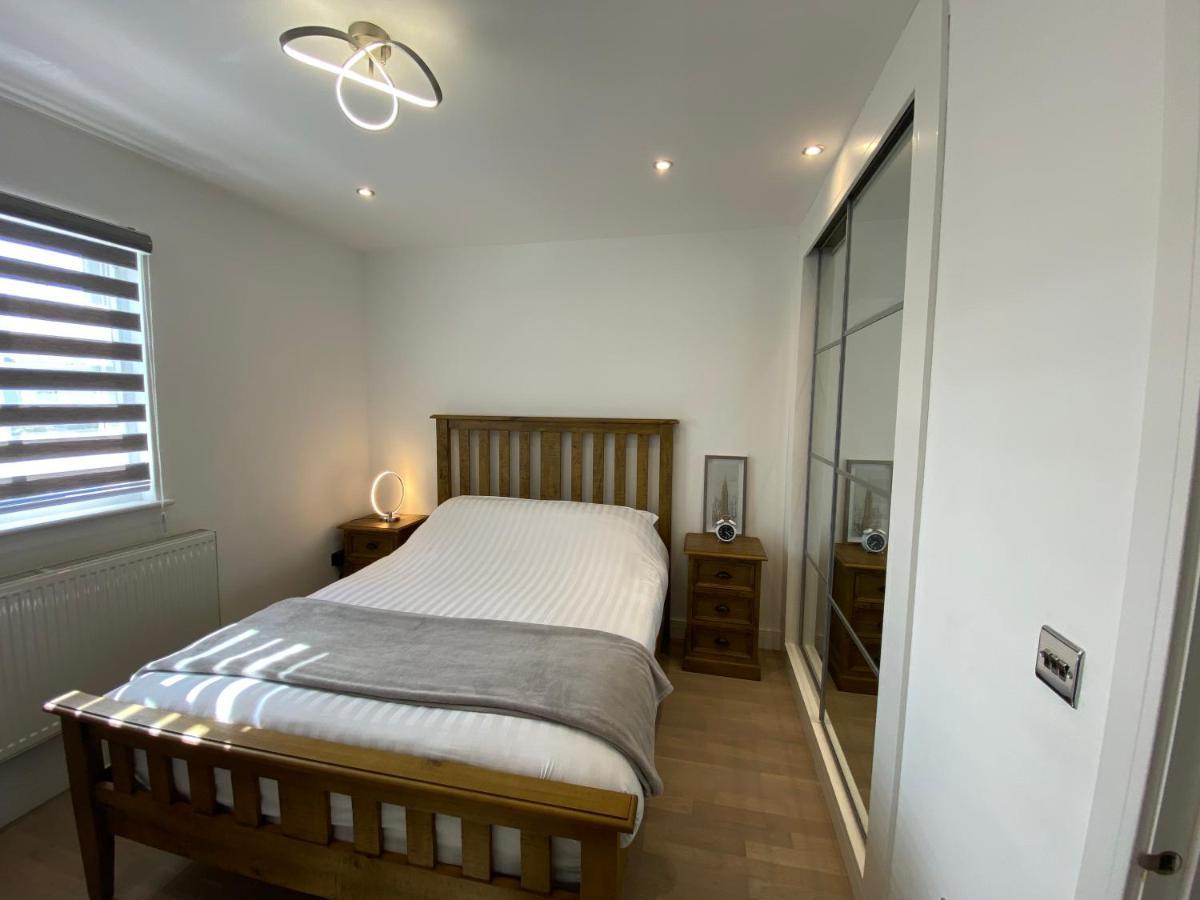 Apartment No 8 - Stay In Style In The Heart Of The Cathedral City. Truro Dış mekan fotoğraf